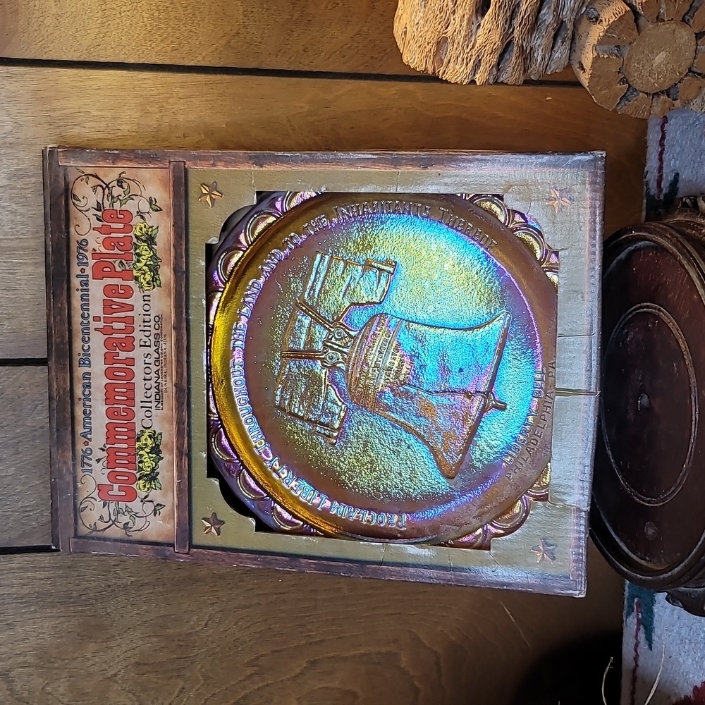 1776 American Bicentennial 1976 Commemorative Plate Liberty Bell Indiana GlassCo